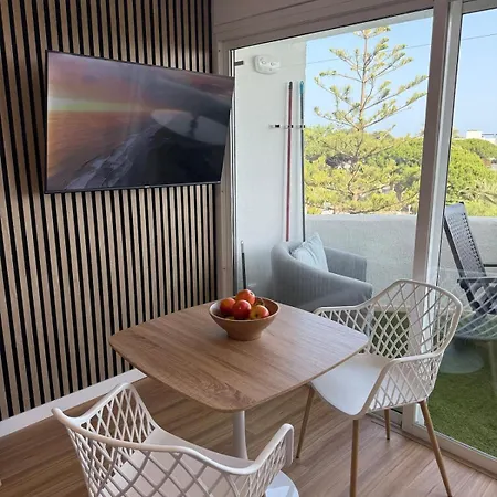 View And Pool شقة ماربيا