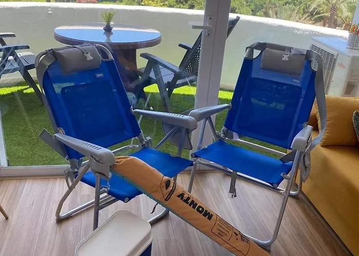 View And Pool アパート *