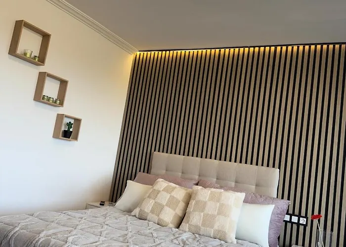 View And Pool アパート