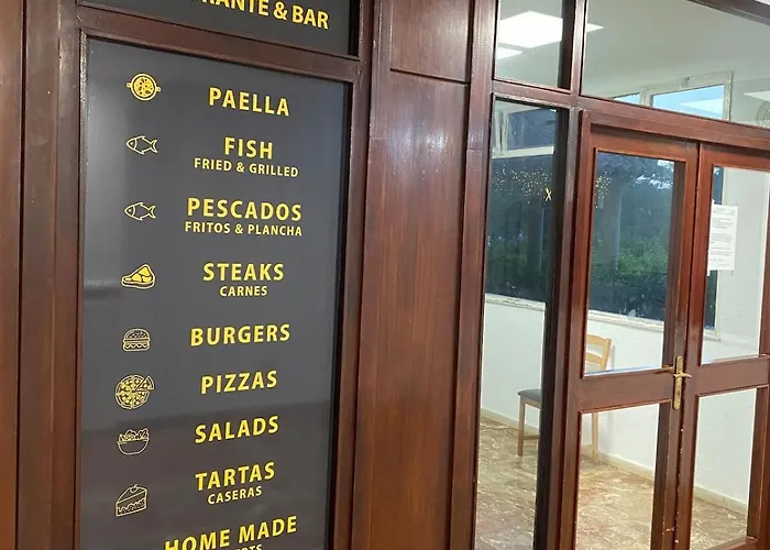 View And Pool * マルベーリャ