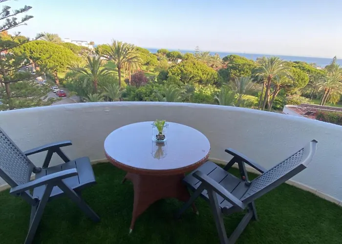 View And Pool マルベーリャ